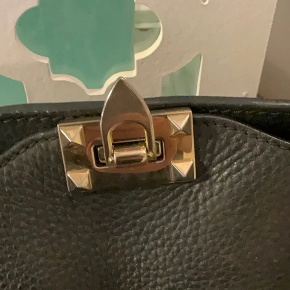 Valentino - Picture 5 of 10